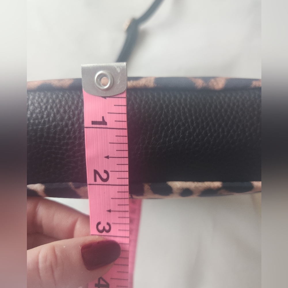 Kate & Alex Cuffaro Nylon Leopard Print Crossbody Bag - Picture 15 of 15